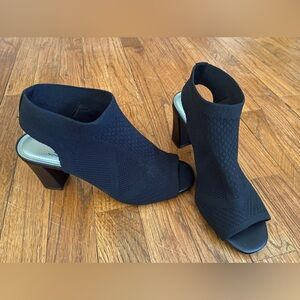 Nwot perfect condition 7.5